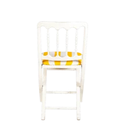 Chaise Napoléon III blanche pliante avec galette rayée jaune