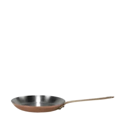 Poêle en cuivre
